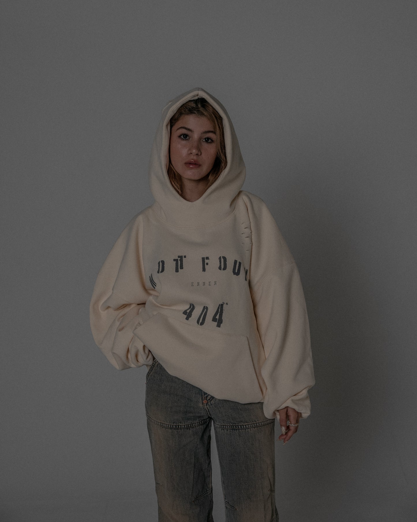 Drop1. 404 Hoodie / CREAM