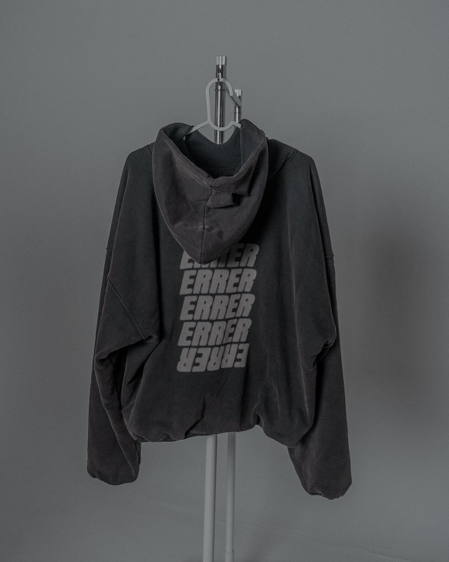 Drop1. ERRER Hoodie / BLACK